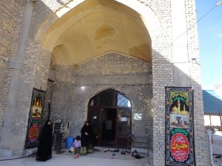  حرم حضرت امام زاده قاسم(ع) یاسوج و قبر مرحوم حضرت آیت الله ملک حسینی
