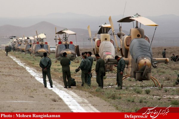 تمرین جمعی بالگردهای هوانیروز در آسمان تهران,chaharfasl.ir