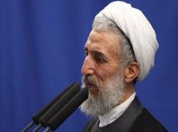 امیدواریم جنایات داعش دامن بنیانگذارانش را بگیرد/ همه علمای اهل سنت این فتنه را خاموش کنند