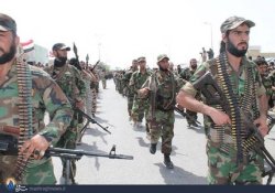 
تصاویر/رژه یگان‌های جیش المهدی برای آمادگی جنگ با داعش 