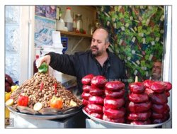 مسابقه بزرگ «لبو فروشی بهتر است یا وطن فروشی» در پاسخ به مشاور روحانی