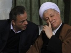 حاشیه های سفر پرخرج هاشمی به کرمان/ فراموش شدن ایام عزاداری صفر