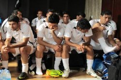 پدیده لیگ یک در روزهای ناخوشی/استعفای سه مربی در یک فصل