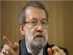 
واکنش لاریجانی به اظهار نظر برخی مسئولین درباره پرداخت یارانه به مردم/عموم مردم متوسط‌الحال هستند