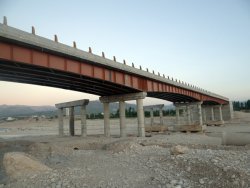 پلی که ساخته نشده زیر پایش خالی شد/ پل سوم بشار مانده میان زمین و آسمان